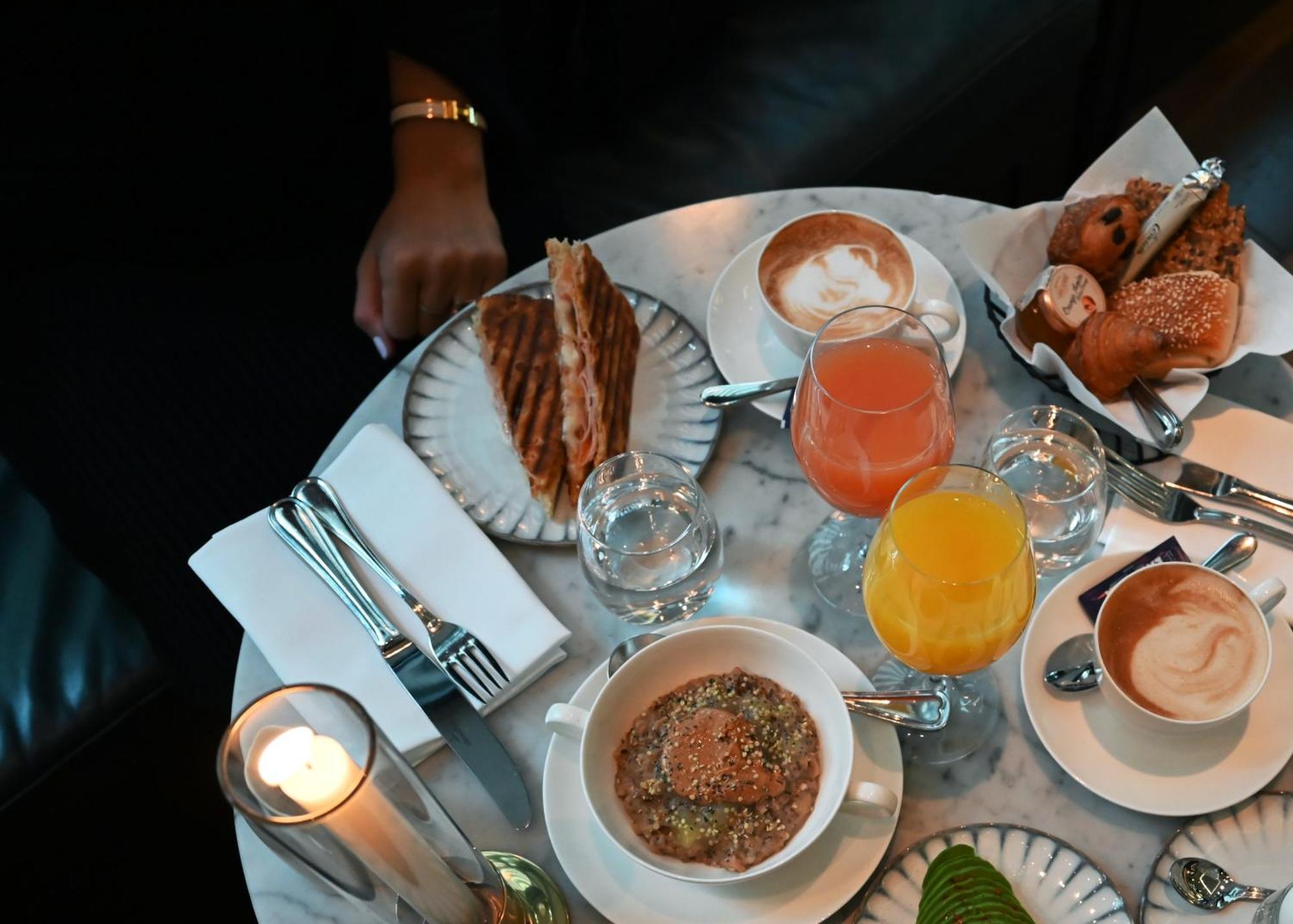 Villa Dagmar Stockholm Exterior foto A typical breakfast at the restaurant